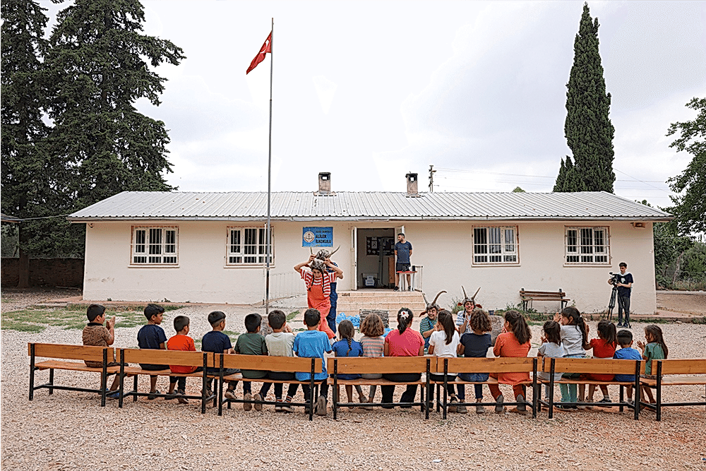 Egepen Deceuninck’ten geleceğe açılan proje: Cumhuriyet'in 100. yılında deprem bölgesindeki 100 okulun penceresini yeniliyor